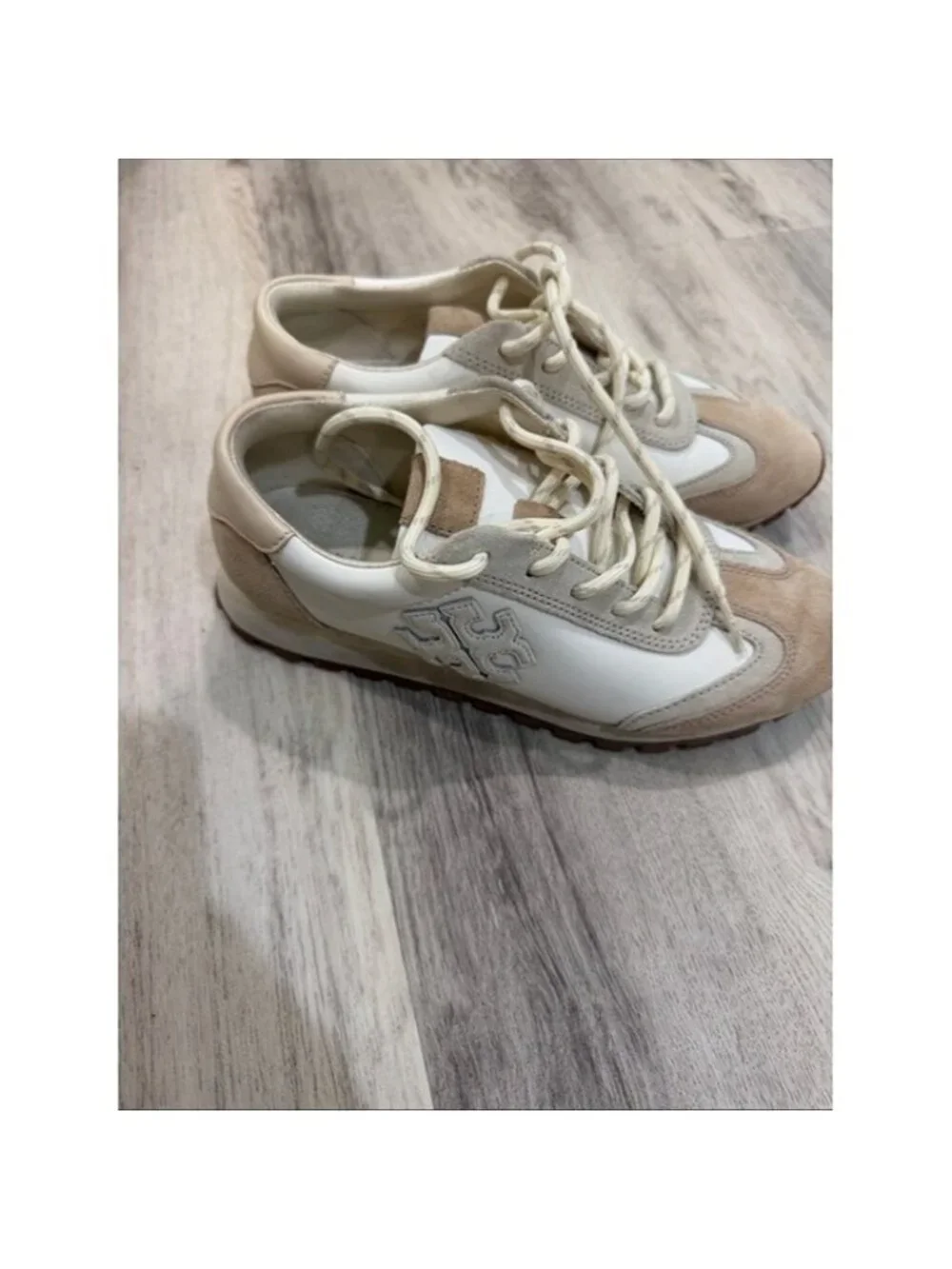 Tory Burch Destiny Trainer  Casual Suede-Trim Sneakers in Beige and White size 6